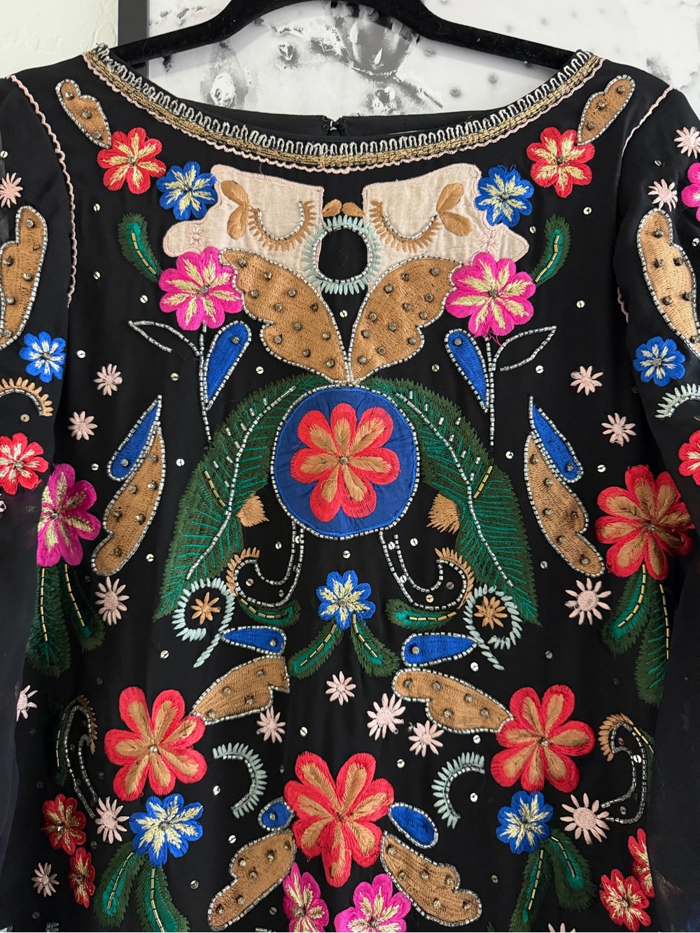 Alice + Olivia Eleonora Black Sequins Beaded Floral Mini Dress - Picture 4 of 16